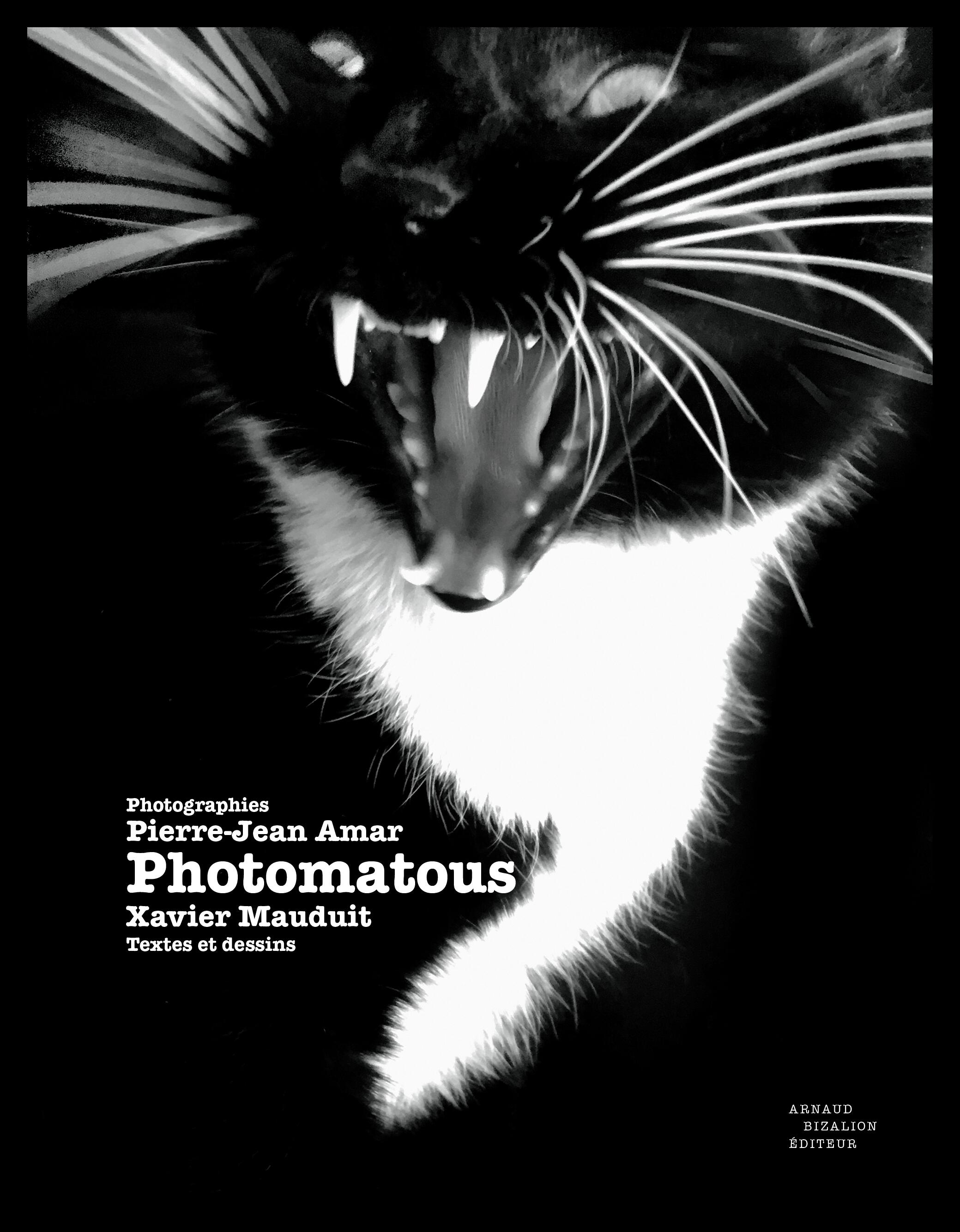 Photomatous