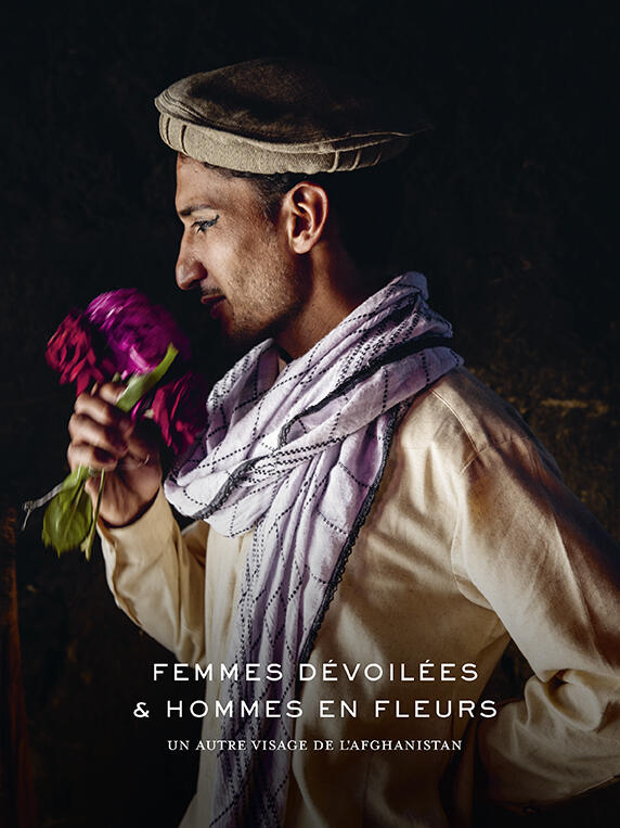 Femmes dévoilées et Hommes en fleurs